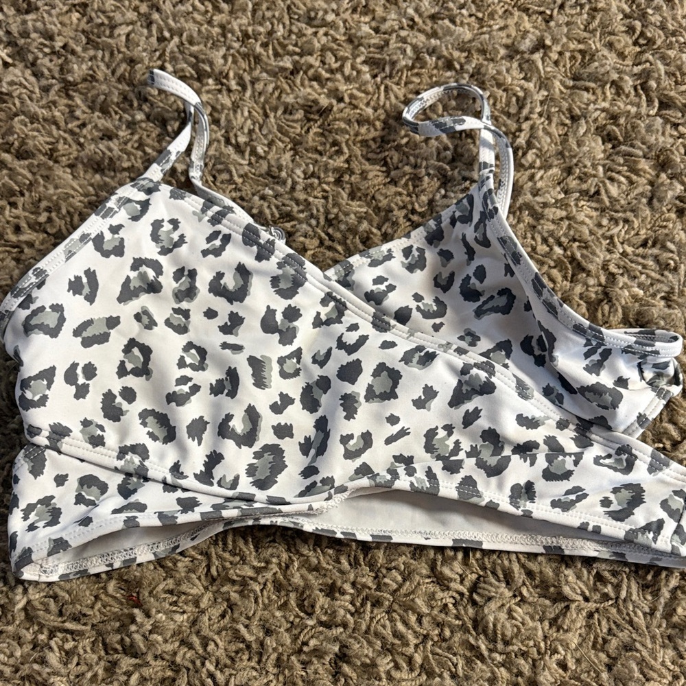 Leopard Print Bikini Set - Picture 3 of 7
